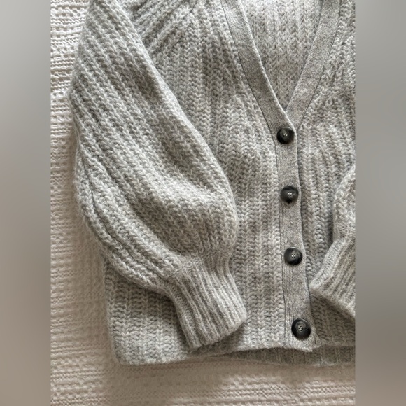 Sezane Basile cardigan, pearl gray, XS - Picture 4 of 6